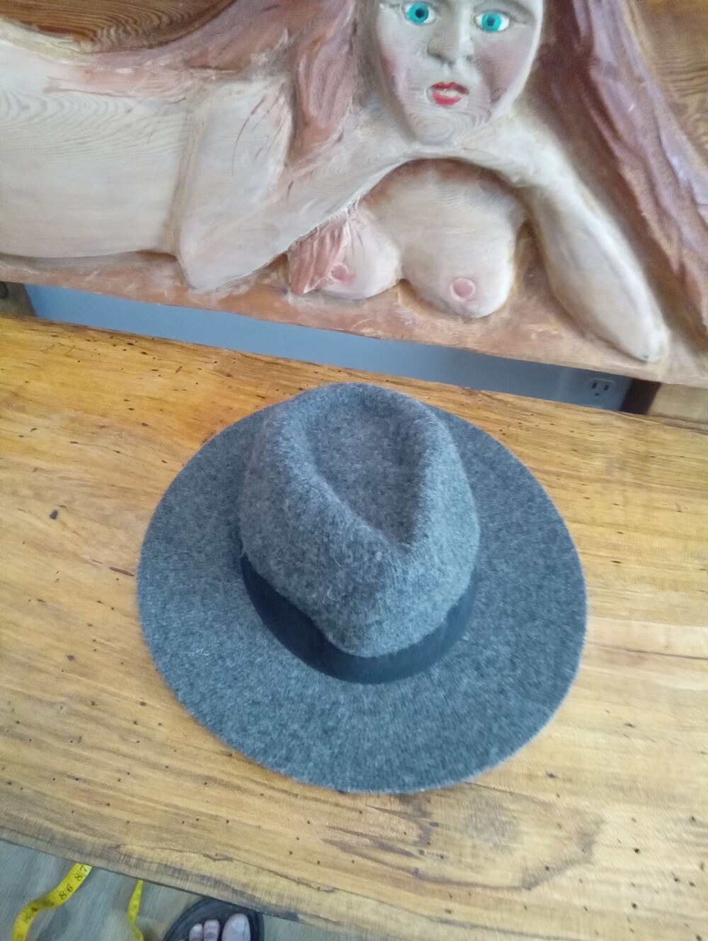 W - Picture 5 of 11